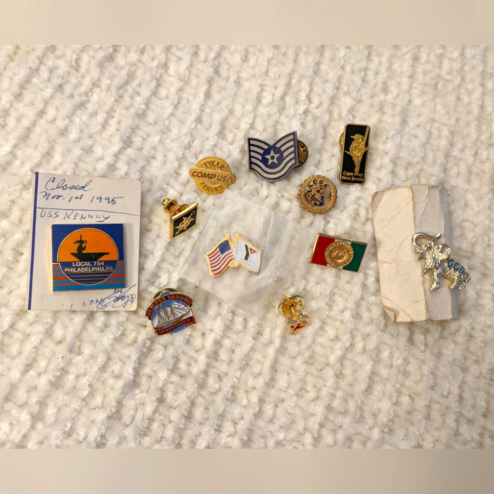 Vintage Bundle Of Pins (9)